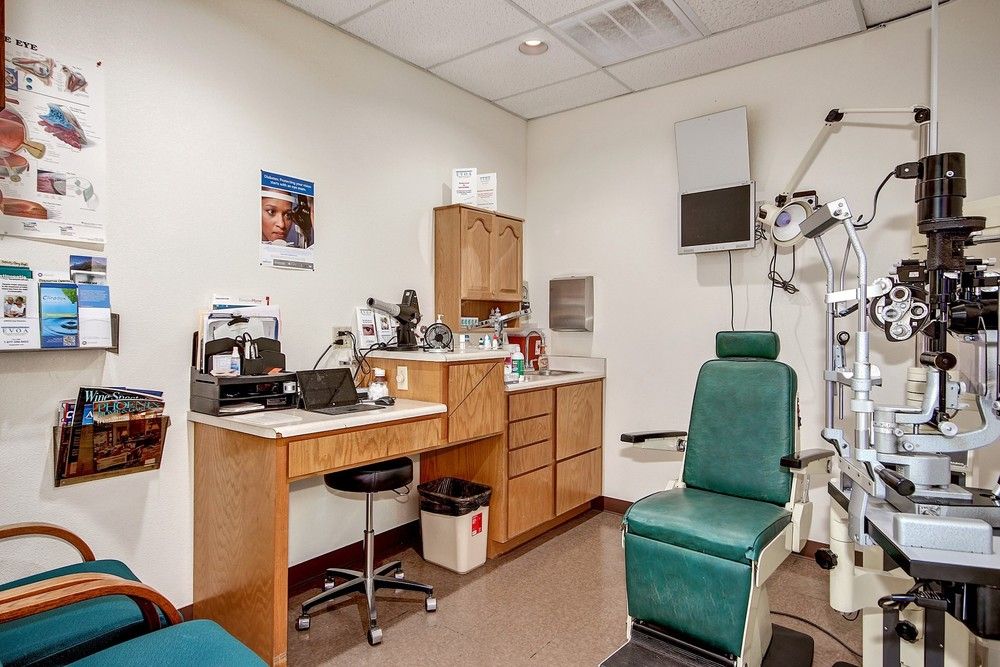 East Valley Medical Office Condo | For Lease: 604 W Warner Rd Bldg B, Chandler, AZ 85225